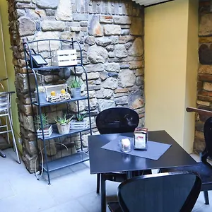 2* Bed & Breakfast La Contrada